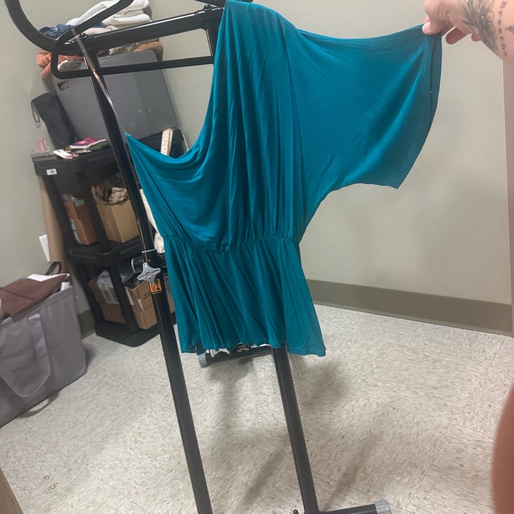 Teal One-Shoulder shirt